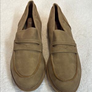 Men's Tan Loafers